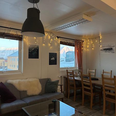 Haugen Pensjonat Svalbard Longyearbyen Zewnętrze zdjęcie