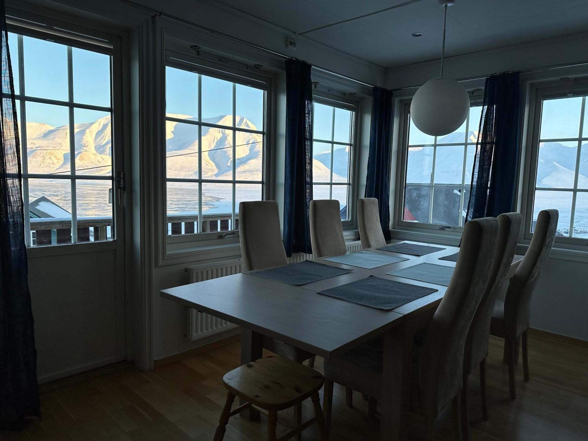 Haugen Pensjonat Svalbard Longyearbyen Pokój zdjęcie